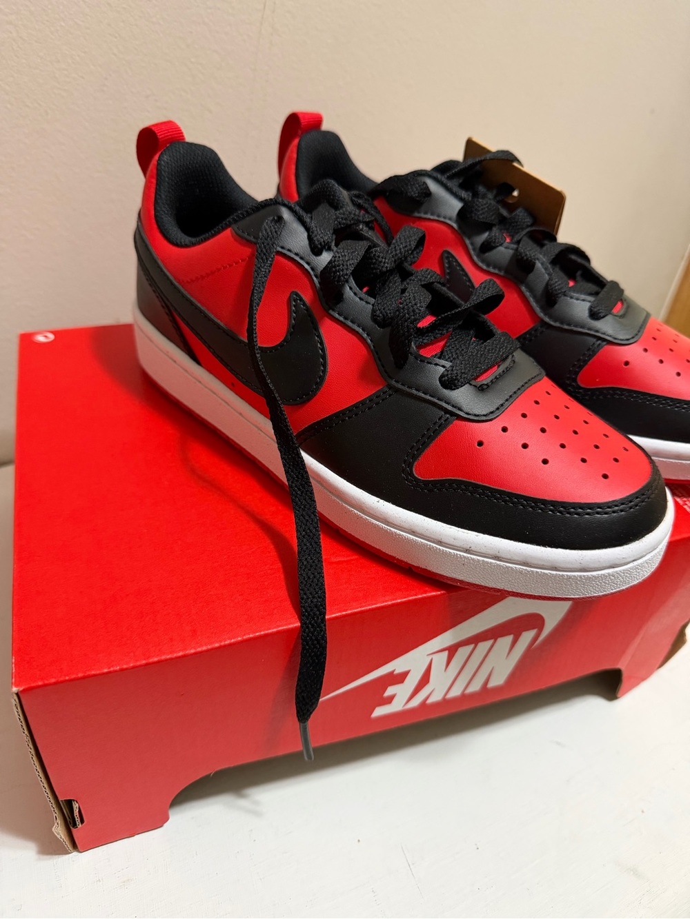 NWT Nike Court Borough Low Recraft GS Red Black Shoes Size 4Y